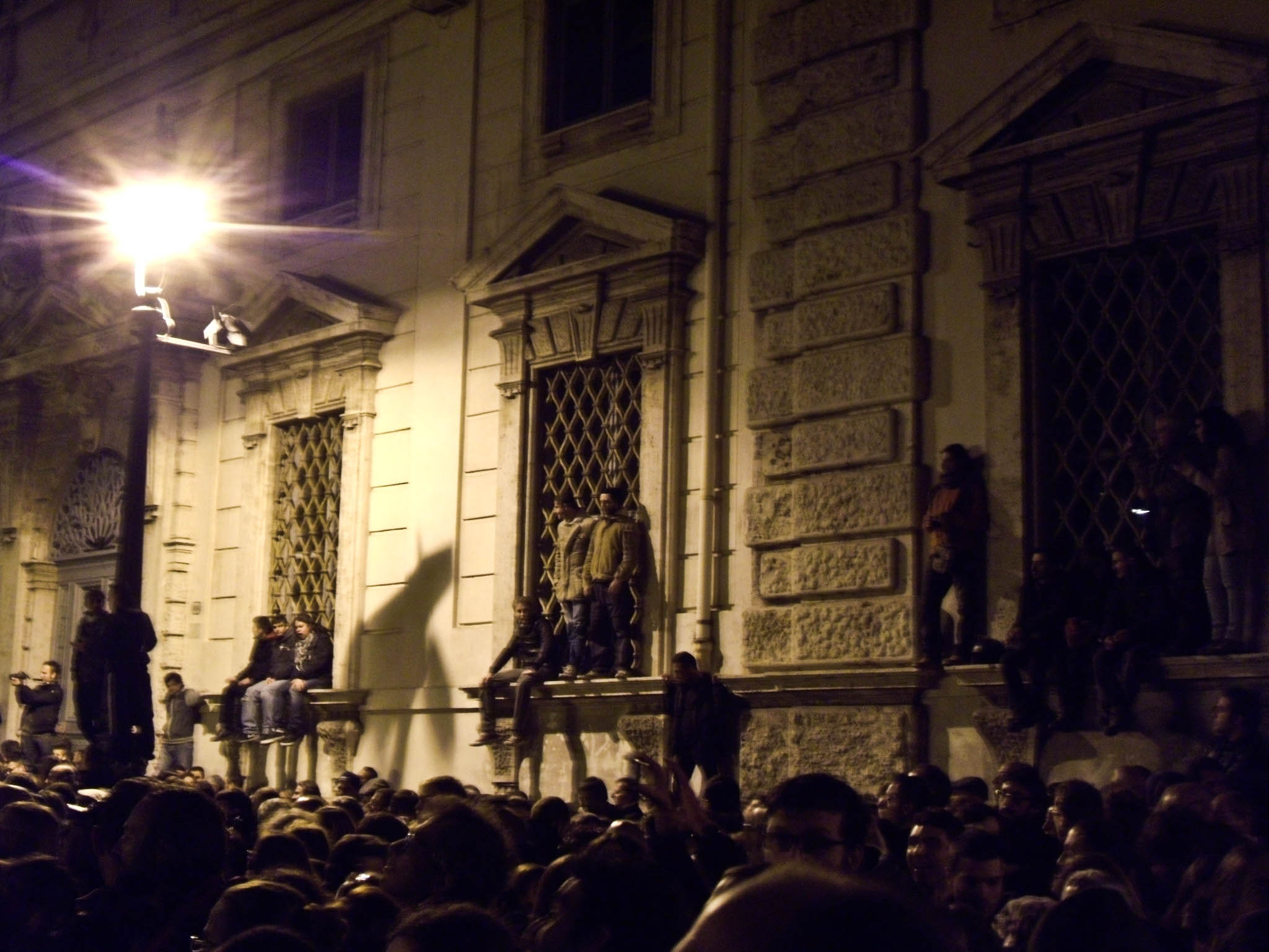 Le dimissioni del sabato sera